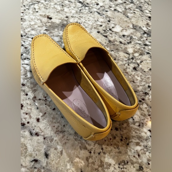 Talbots Women’s Pastel Yellow Loafers Size 7.5 - Picture 8 of 9